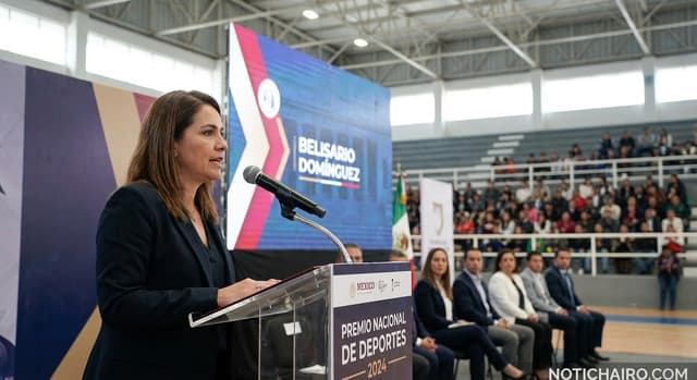 María José Cuevas, directora de "Debo, puedo y quiero" respalda otorgar la medalla Belisario Domínguez a Juan Gabriel