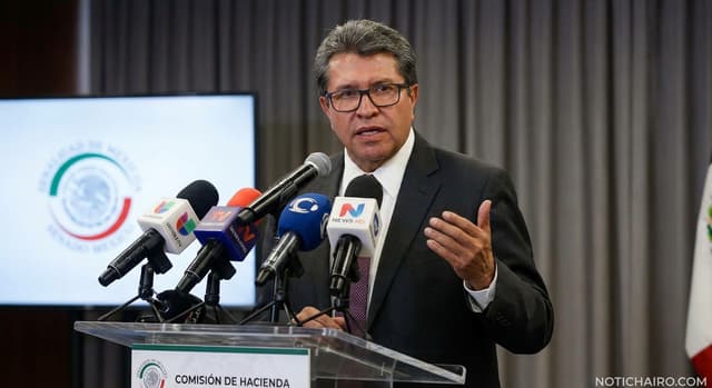 El presupuesto “no se puede estirar” ni para universidades: Monreal