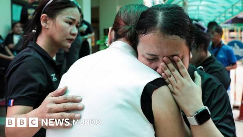 4 maestros muertos en un tiroteo en una escuela de Tailandia que se atribuye a un alumno de 14 años