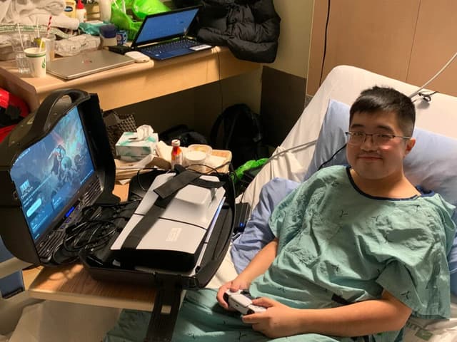 A este jugador le quedan semanas de vida y solo pidió una cosa: jugar Doom hasta el último minuto