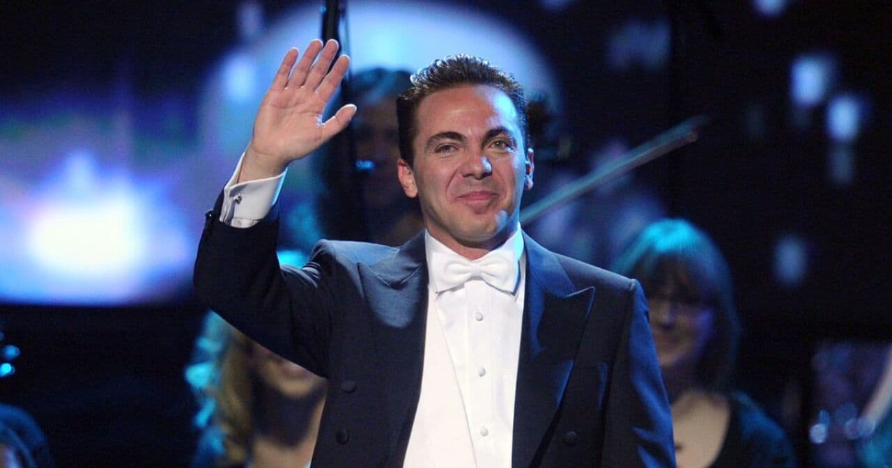 A punto de terminar la prepa, Cristian Castro anuncia que quiere ir a la universidad