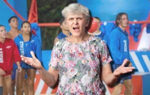 Abuelita EXPLOTA contra participantes del Exatlón; así reacciona cuando pierde el equipo rojo | VIDEO