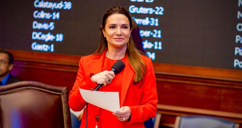 Agente detuvo a la fundadora de Latinas por Trump. “Estoy harta”, dijo. Y es Senadora