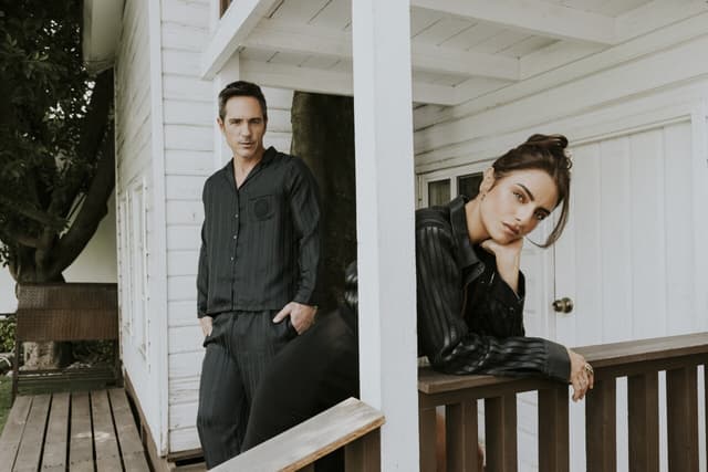 Aislinn Derbez revela que fue a terapia antes de volver a trabajar con Mauricio Ochmann: “Tenía que estar lista”