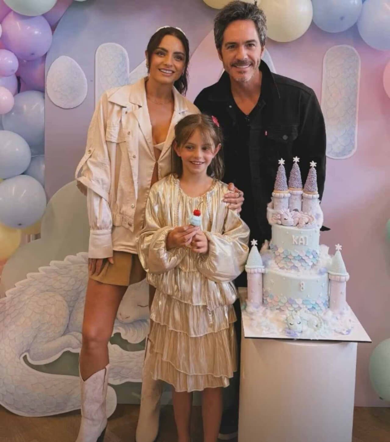 Aislinn Derbez y Mauricio Ochmann celebran el cumpleaños 8 de Kailani con espectacular fiesta temática
