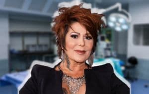 Alejandra Guzmán revela que tuvo una cirugía de emergencia por osteoporosis severa