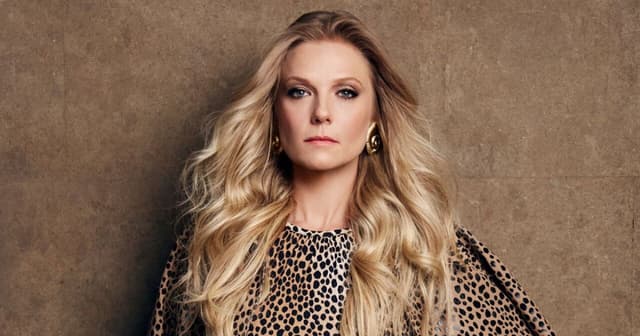 Ana Layevska destapa los secretos de ‘Santita’, la nueva serie de Netflix