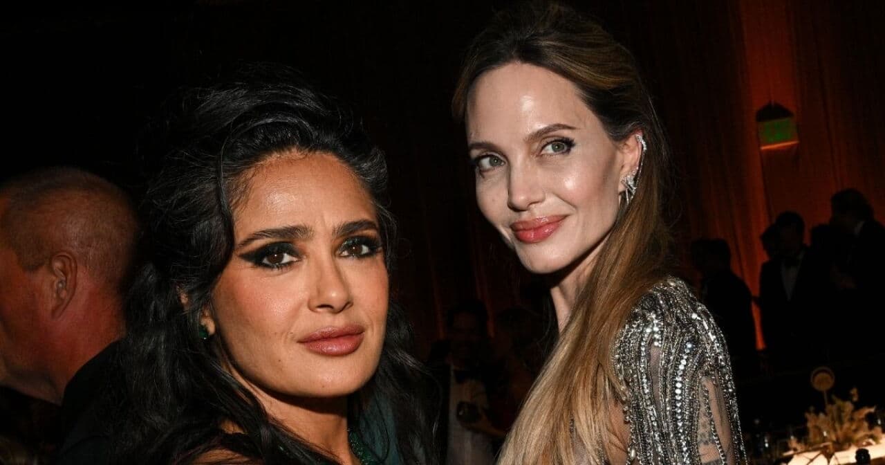 Angelina Jolie revela cómo Salma Hayek la ayudó durante una etapa difícil: “Me has hecho sonreír”