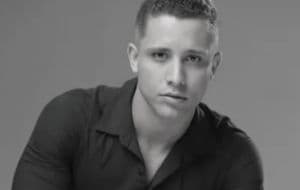 Asesinan a querido influencer durante discusión con su novio, dispararon contra él