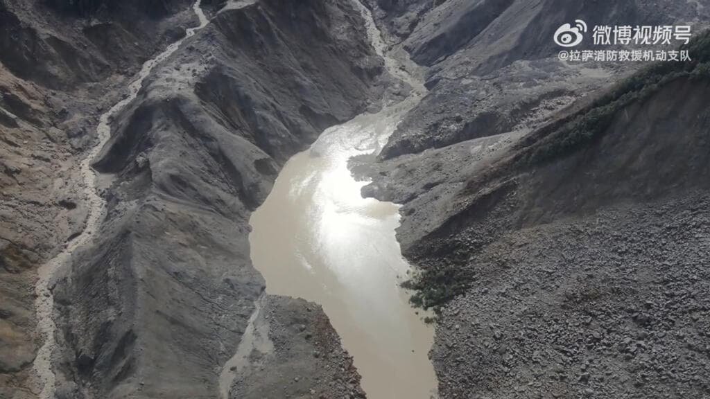 Avalancha en Nepal y el Tíbet: ¿qué amenaza supone el lago de represa formado por la crecida?