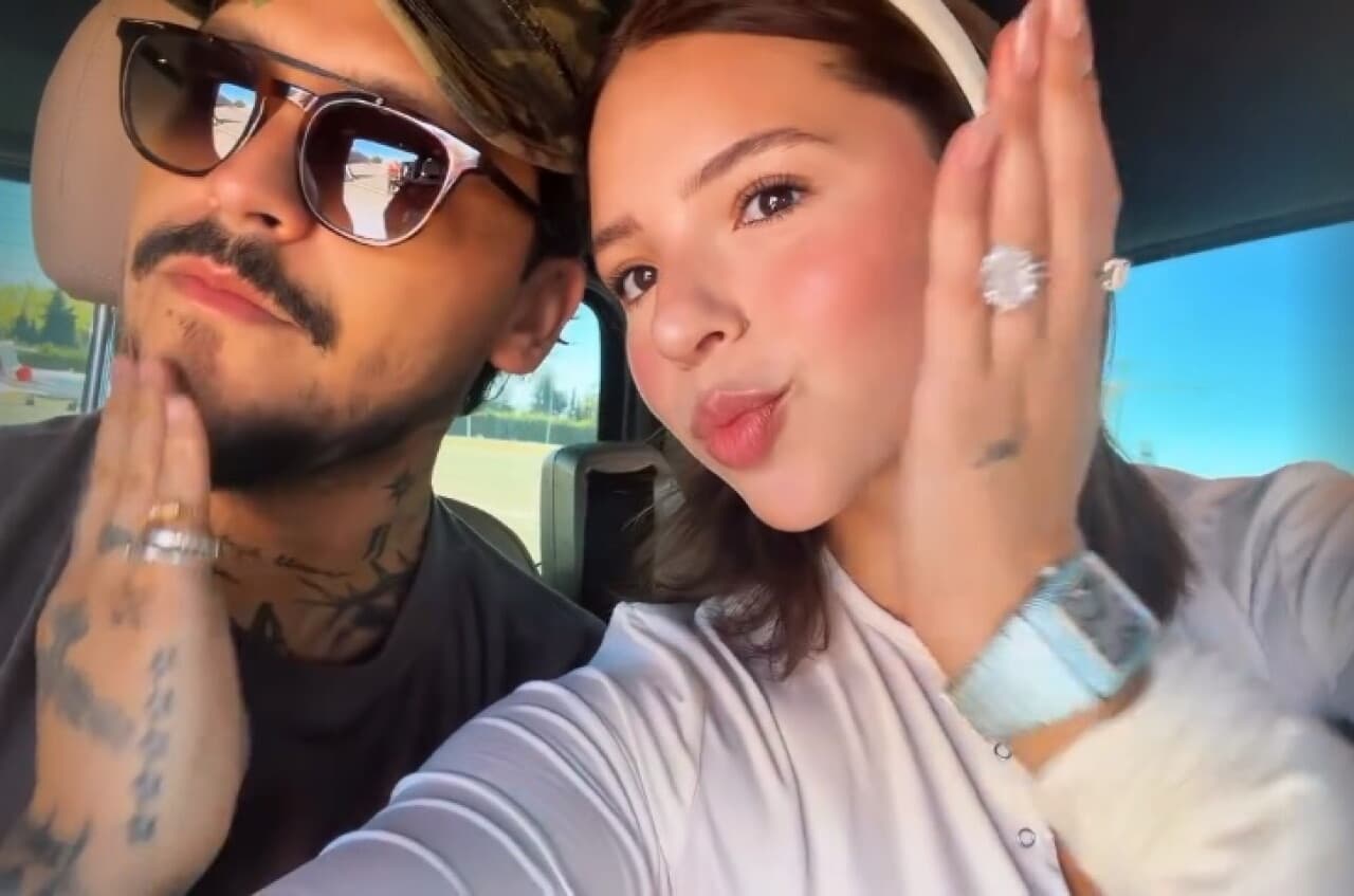 Besos en el avión y skincare: Ángela Aguilar presume su vida íntima junto a Christian Nodal