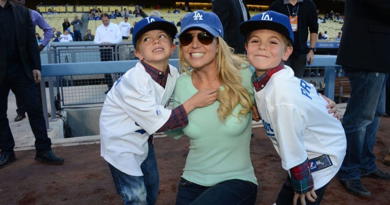 Britney Spears cree que fracasó como madre y lanza fuertes críticas contra sus papás