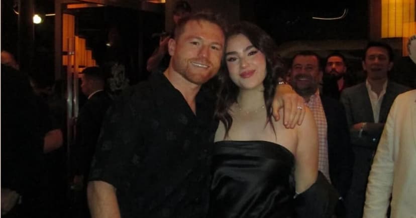 Canelo Álvarez sorprende a su hija con un espectacular coche como regalo de Navidad