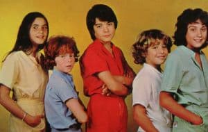 Cantante de Parchís pasó de llenar estadios a cantar en cafeterías para mantenerse: “Gano lo suficiente para sobrevivir”