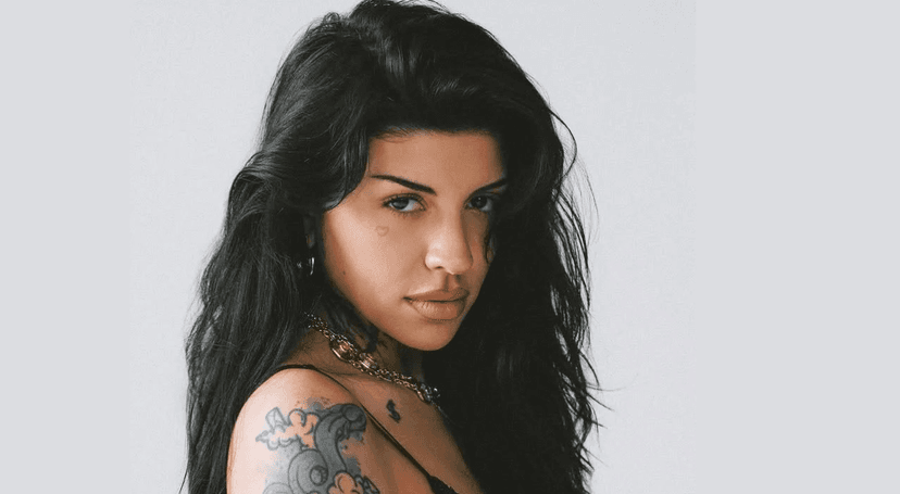 Cazzu inicia su Latinaje Tour en Estados Unidos con un show emocional y ritual de sanación