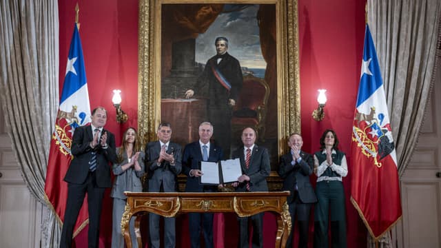 Chile: Kast presenta megarreforma para impulsar inversión rebajando impuestos