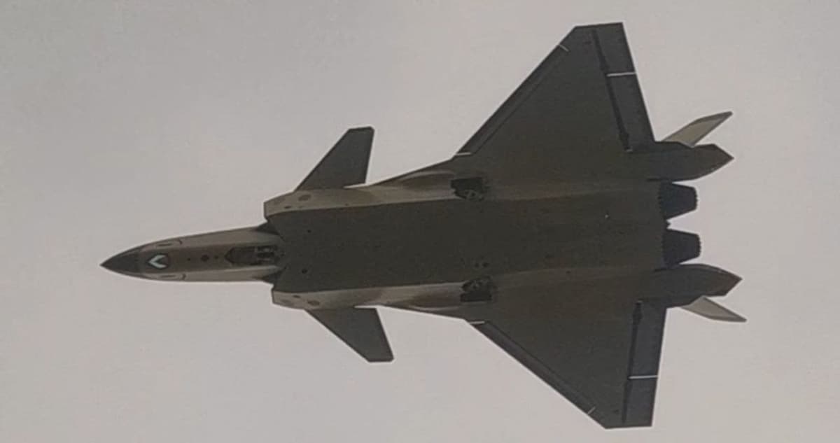 China rompe el monopolio aéreo de EU con la producción de su nuevo caza furtivo J-20A