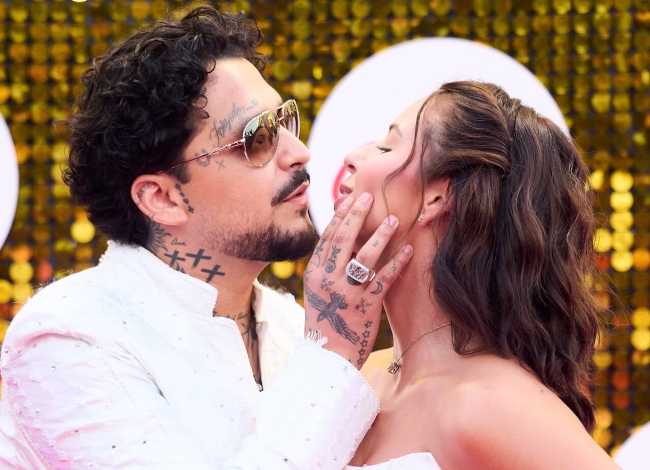 Christian Nodal da pistas de cómo vive los planes de boda con Ángela Aguilar: 'Es momento de sentar cabeza'