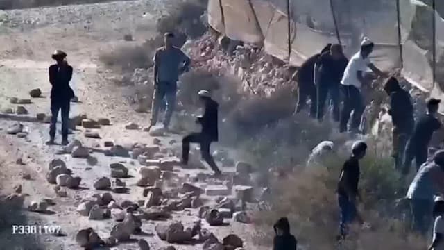 Colonos israelíes mantienen el asedio a palestinos en la Cisjordania ocupada