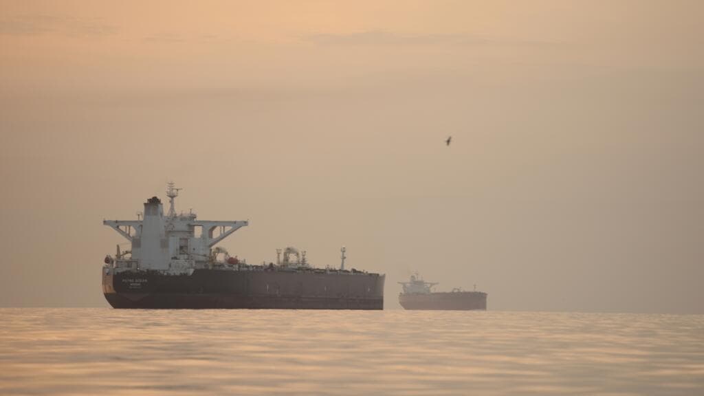 ¿Cómo logró Irán minar el estrecho de Ormuz?