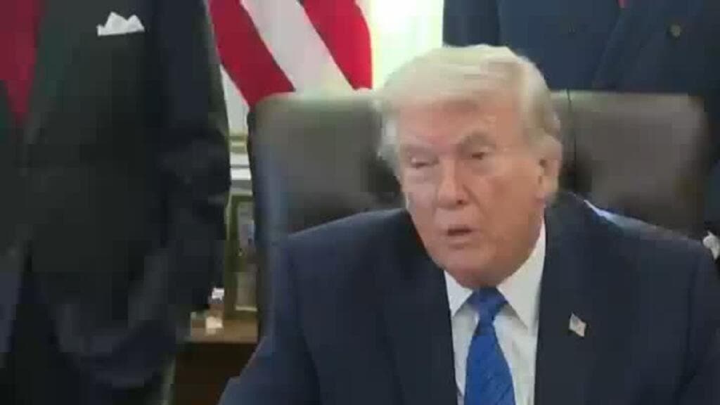 Con portaaviones, buques de guerra y 40.000 soldados, Trump da un ultimátum a Irán