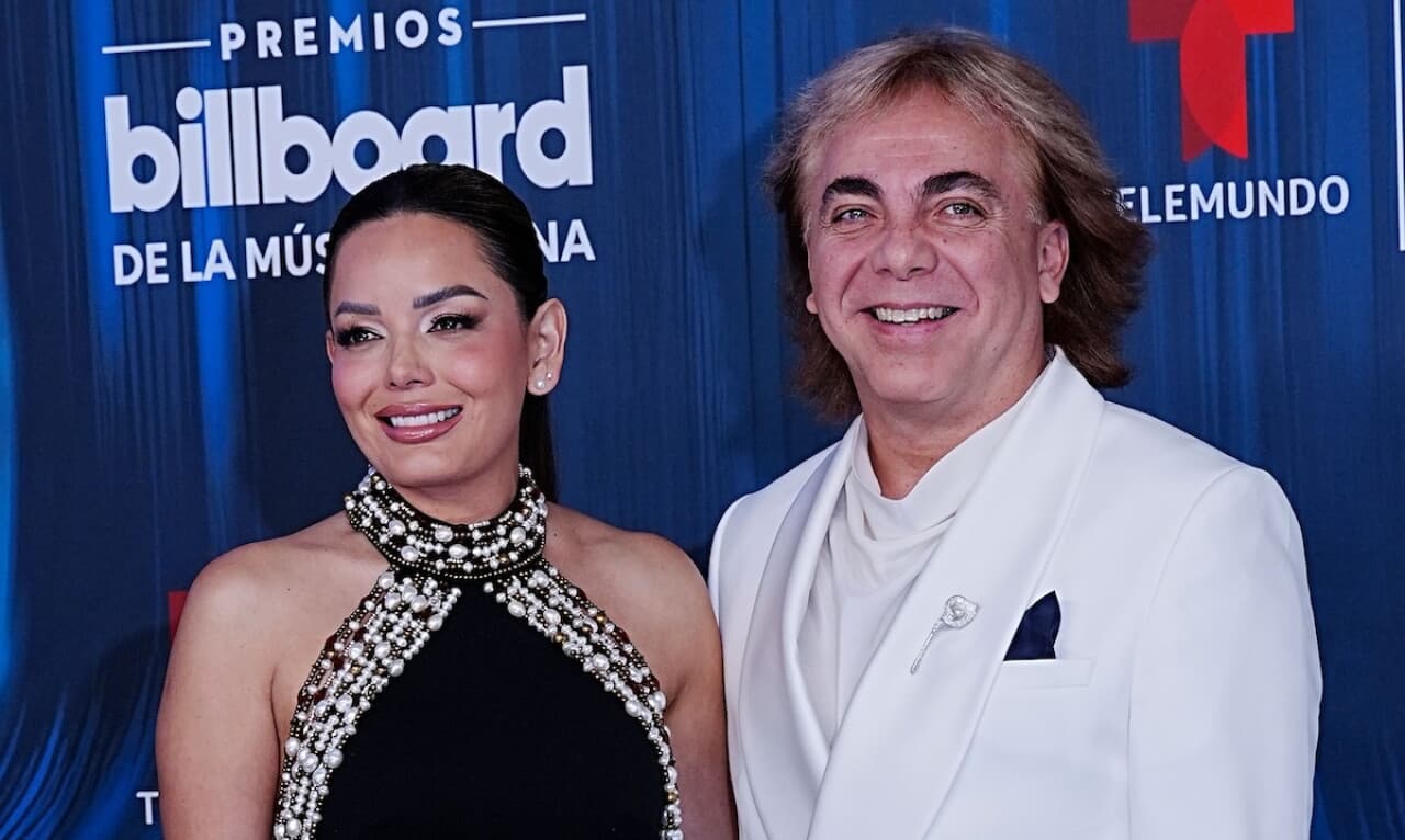 Cristian Castro presenta oficialmente a su nueva novia: Desfilaron juntos por la red carpet de los premios Billboard
