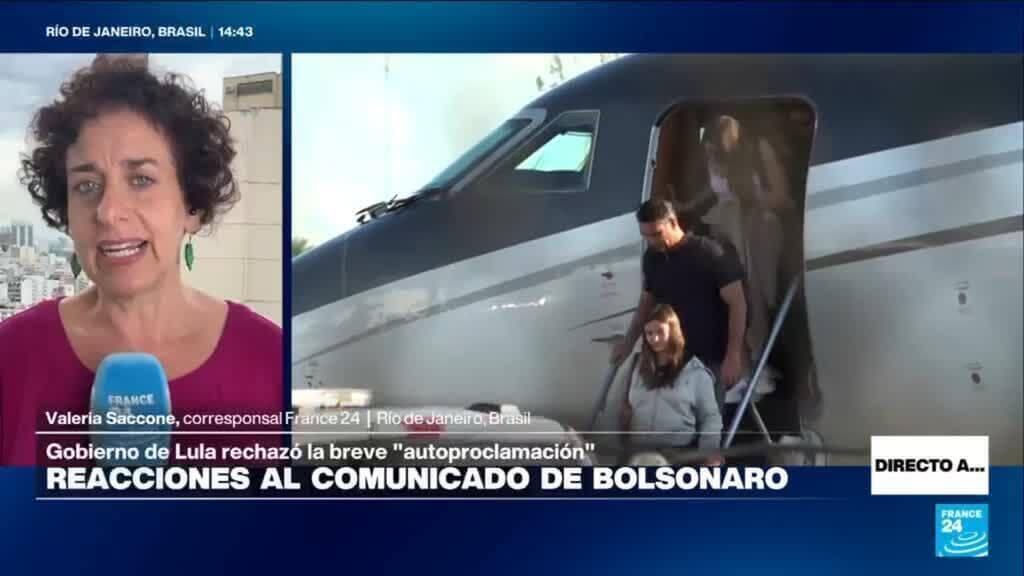 Flávio Bolsonaro durante una intervención política en Brasil.