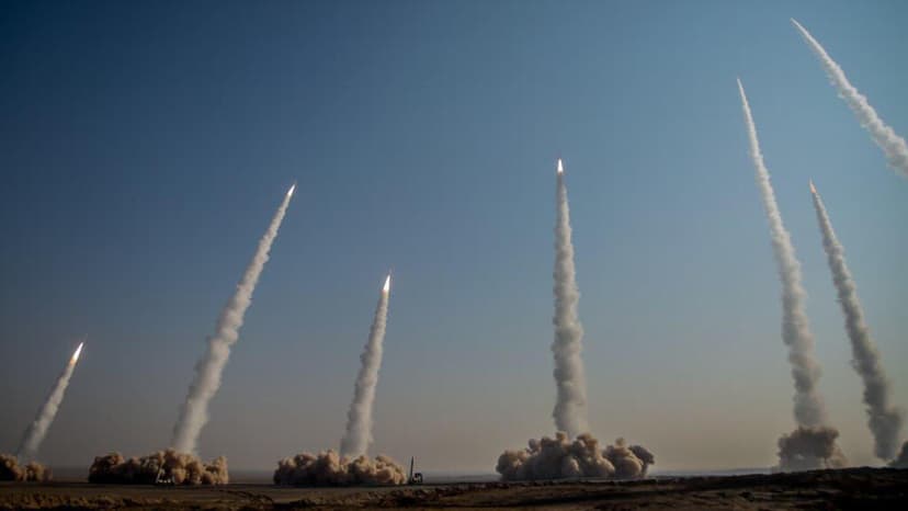 EE. UU. e Irán negocian bajo un fuerte despliegue militar: ¿es posible un acuerdo?