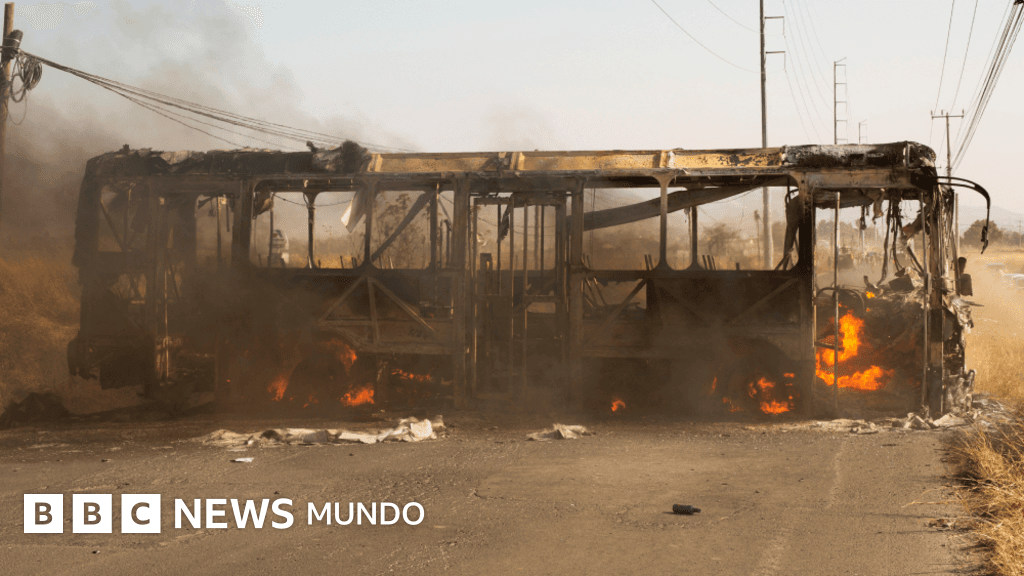 El ejército mexicano mata al narcotraficante "el Mencho", líder del Cartel de Jalisco que responde con una ola de violencia