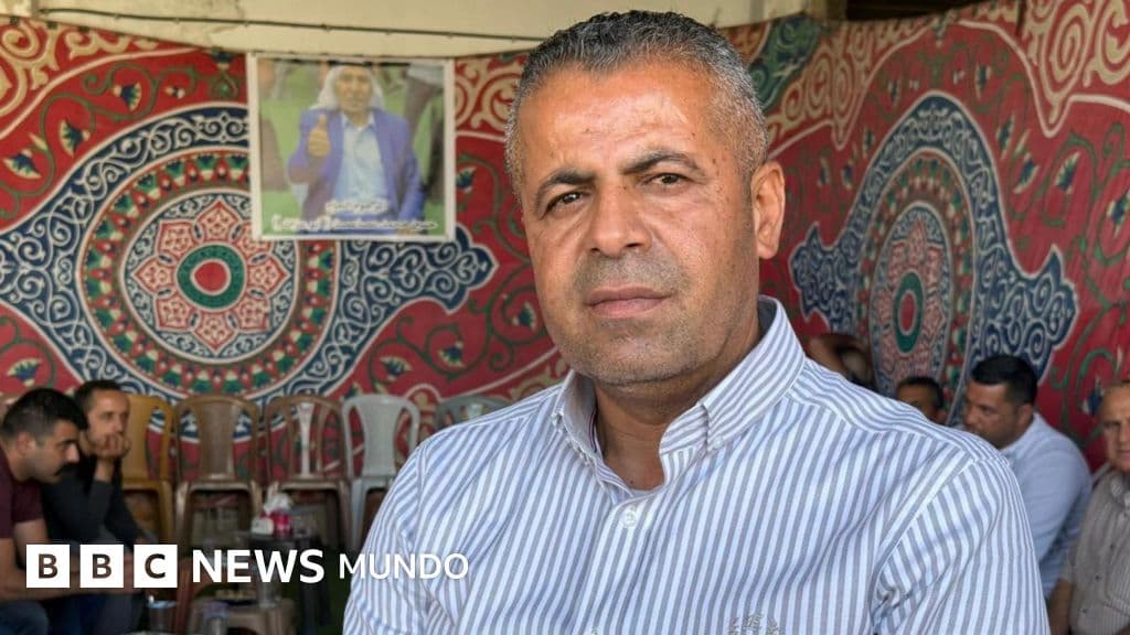 El hijo que enterró a su padre y luego tuvo que sacarlo de la tumba ante la amenaza de los colonos israelíes en Cisjordania