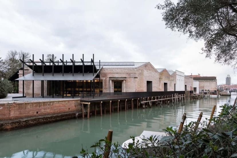 El nuevo Pabellón Central de la Bienal de Venecia redefine el mapa del arte global