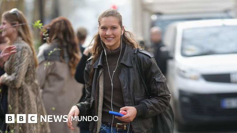 El resurgir de los audífonos con cable ante las críticas contra los inalámbricos