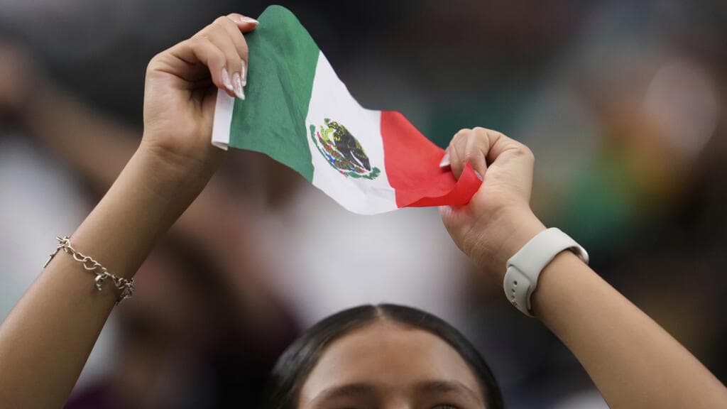 El “súper peso” mexicano se impone sobre el dólar: ¿quiénes son los ganadores y los perdedores?