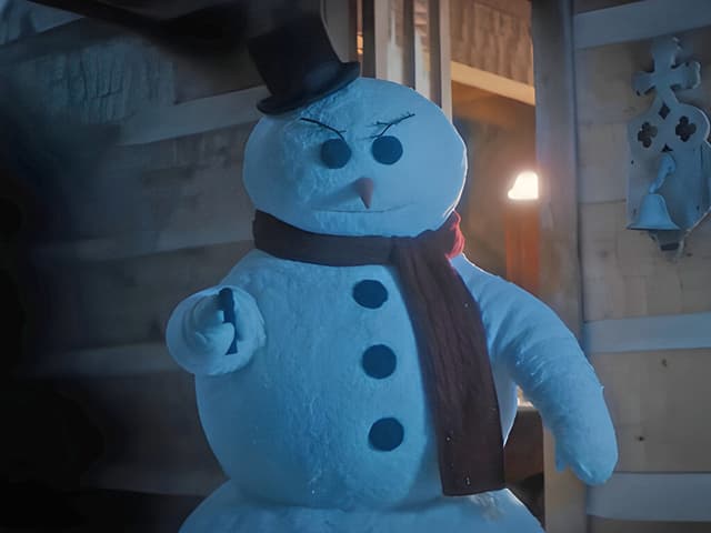 Es como ver Misión Imposible y Scary Movie juntas: la última película de Liam Nesson es una locura y está en Netflix