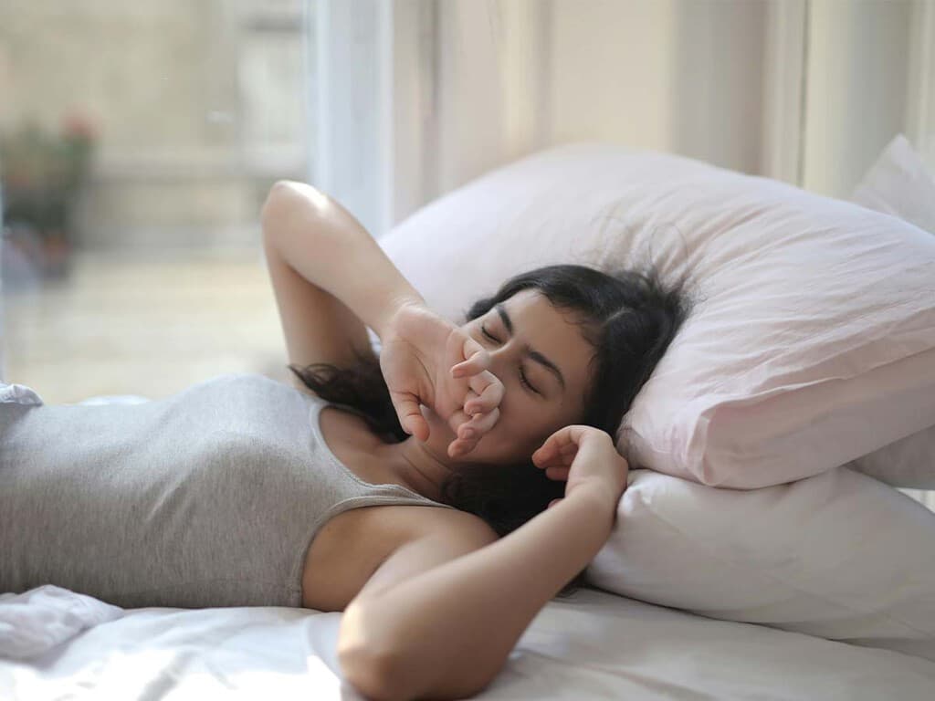 Estoy durmiendo con el ventilador toda la noche y esto es lo que le está pasando a mi cuerpo