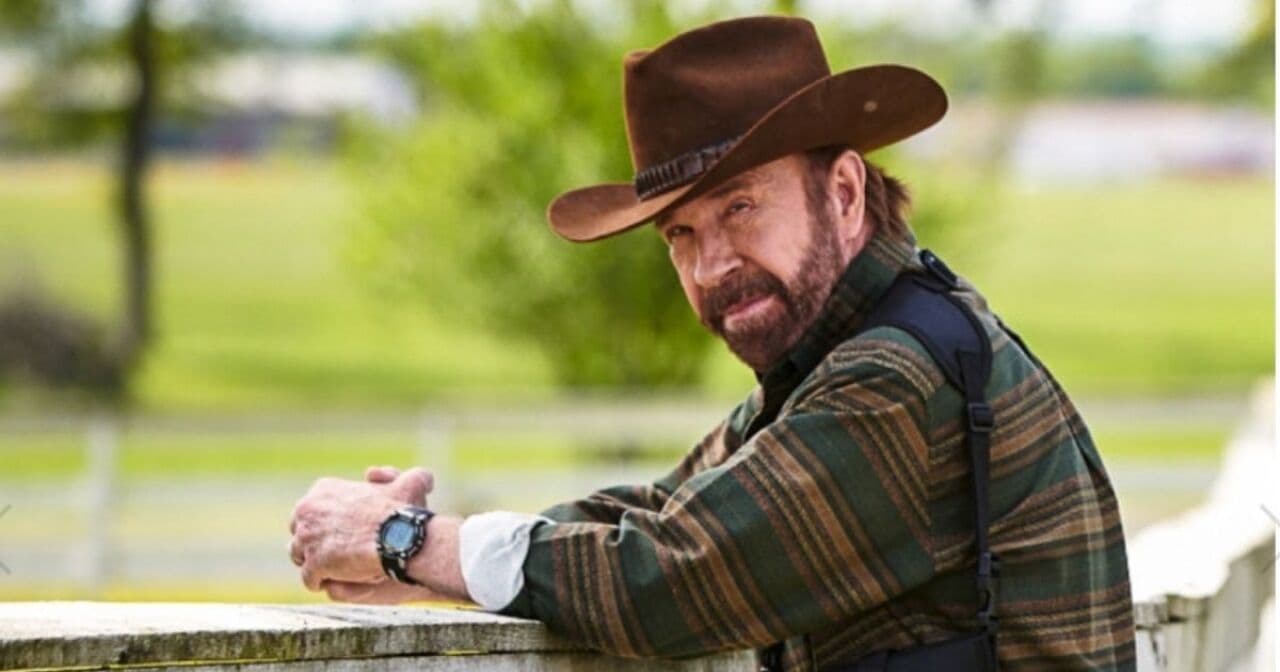 Familia de Chuck Norris denuncia videos falsos hechos con inteligencia artificial tras la muerte del actor