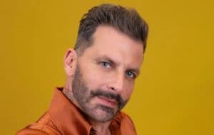 Famoso actor de telenovelas sufre convulsión en pleno programa en vivo | IMÁGENES FUERTES