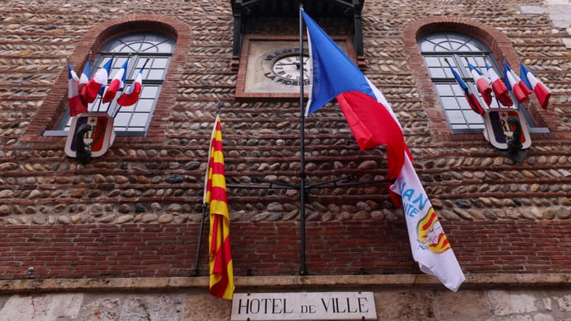 Francia va a elecciones municipales, la antesala de unas inciertas presidenciales