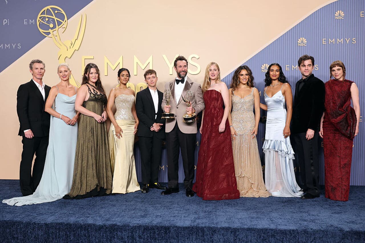 Ganadores de los Emmy 2026: 'The Pitt' y 'Widow's Bay' dominan una noche histórica