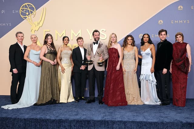 Ganadores de los Emmy 2026: 'The Pitt' y 'Widow's Bay' dominan una noche histórica
