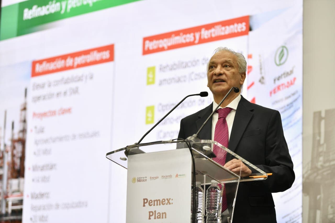 Gobierno se deslinda del exdirector de Pemex, Víctor Rodríguez, tras denuncia de violencia familiar