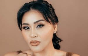 Gomita llama “infiel” a su papá y recuerda momentos de su pasado familiar