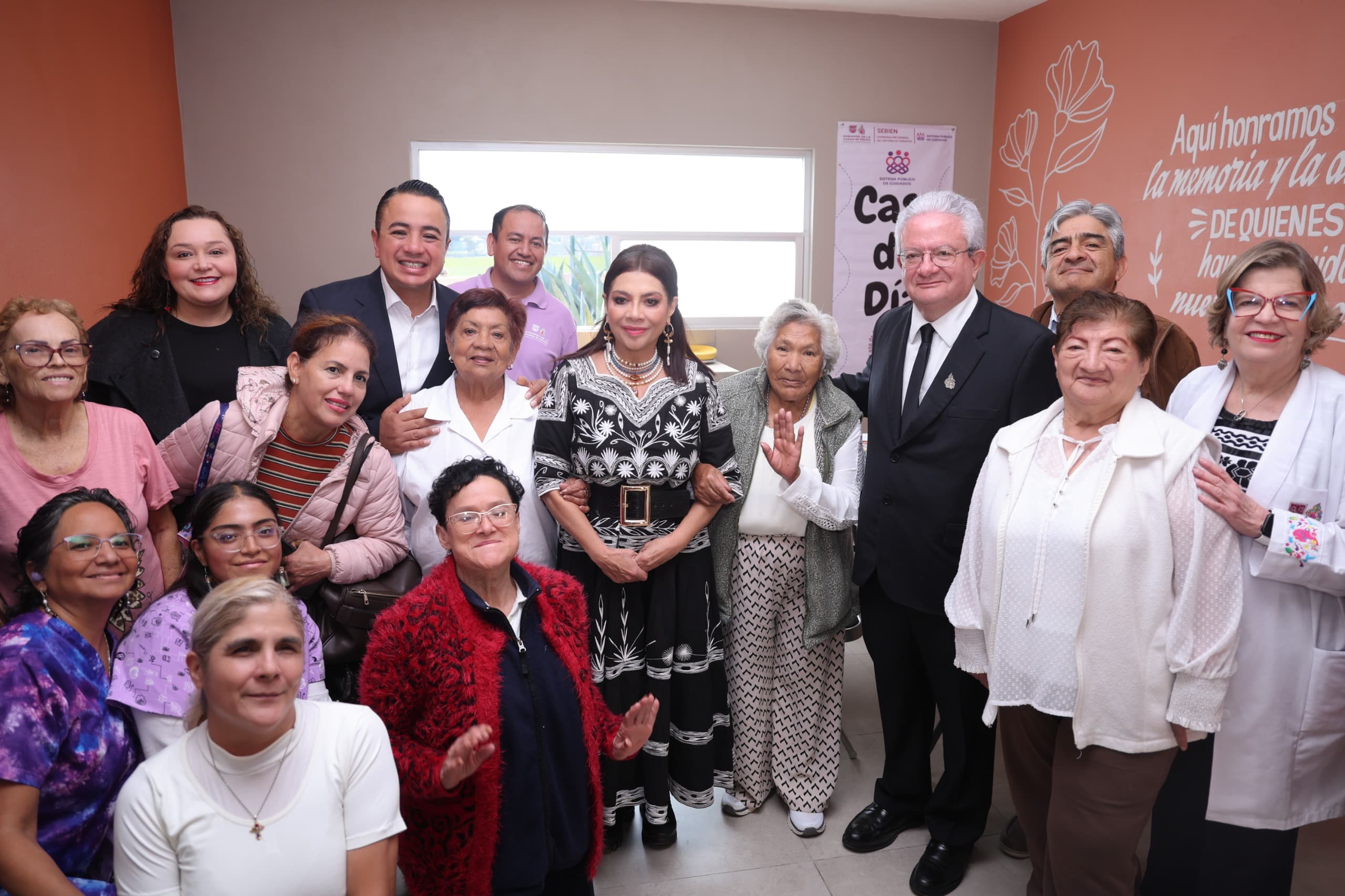 Inauguración de la Casa de las Tres R 'Ángela Davis' para cuidados en la GAM.