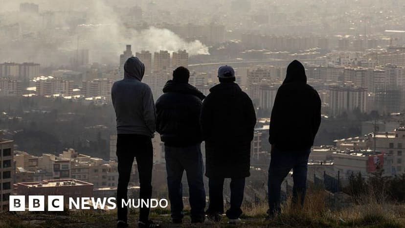 "Incluso el silencio es aterrador": el doble miedo que enfrentan los iraníes por la represión del régimen y los ataques aéreos de EE.UU. e Israel