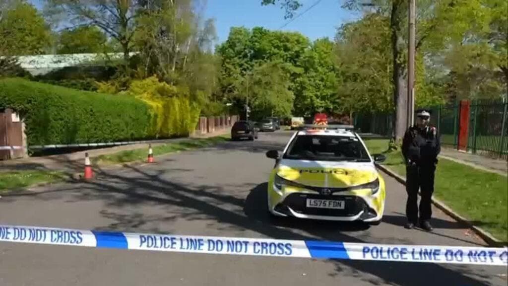 Intento de incendio contra sinagoga en Londres eleva tensión tras tercer ataque en una semana