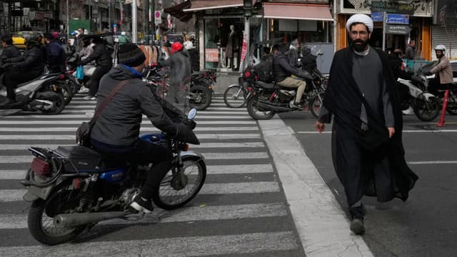 Irán intensifica la represión en medio de posibles conversaciones nucleares con EE. UU.