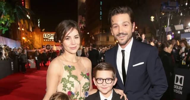 Jerónimo, hijo de Camila Sodi y Diego Luna, cumple 18 años: así lo celebró su mamá