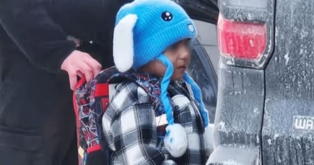 Juez otorga a Liam y su familia más tiempo para presentar su solicitud de asilo en EU