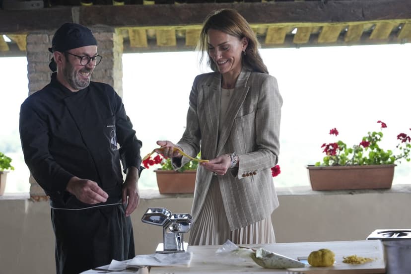 Kate Middleton cierra su gira en Italia aprendiendo a hacer auténtica pasta italiana