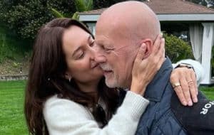 La esposa de Bruce Willis revela que el actor no sabe que tiene demencia: “Me alegra mucho eso”